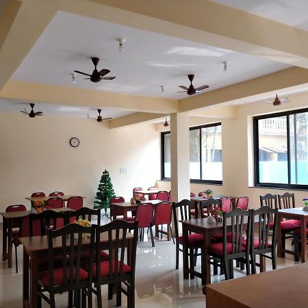 Dom'S Inn Calangute Εξωτερικό φωτογραφία