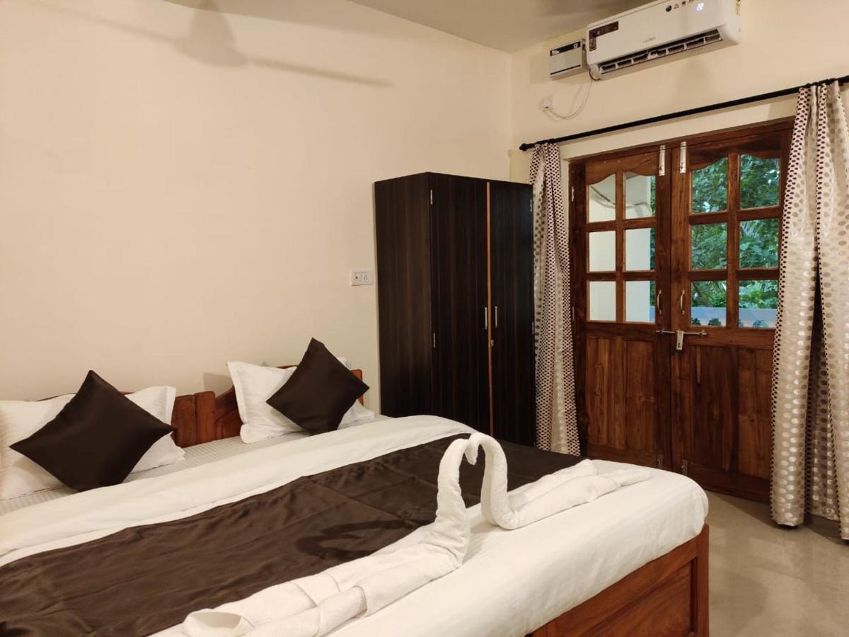 Dom'S Inn Calangute Εξωτερικό φωτογραφία