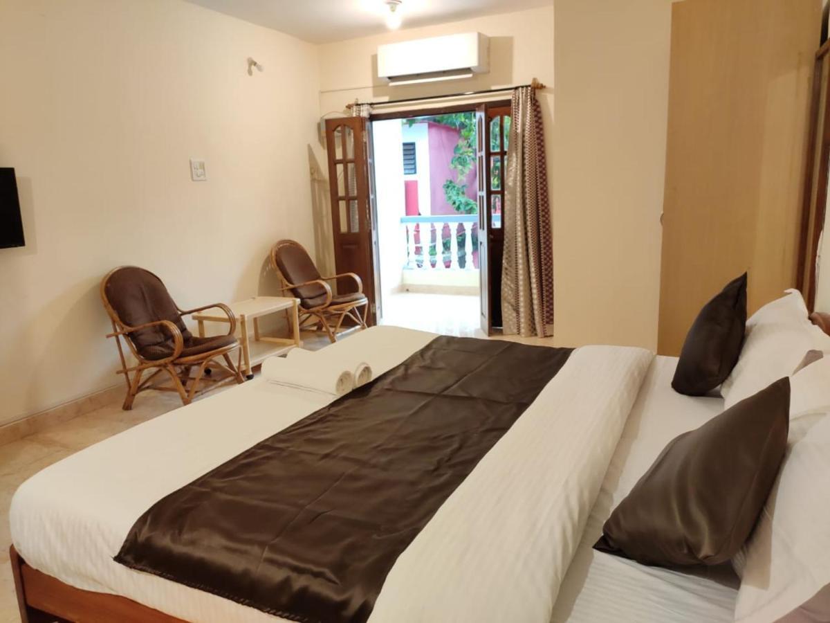 Dom'S Inn Calangute Εξωτερικό φωτογραφία