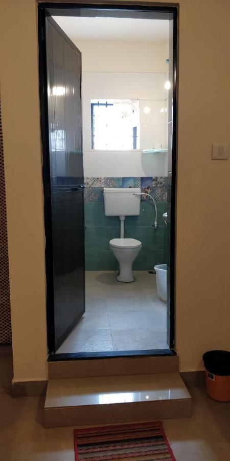 Dom'S Inn Calangute Εξωτερικό φωτογραφία