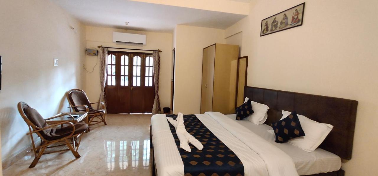 Dom'S Inn Calangute Εξωτερικό φωτογραφία