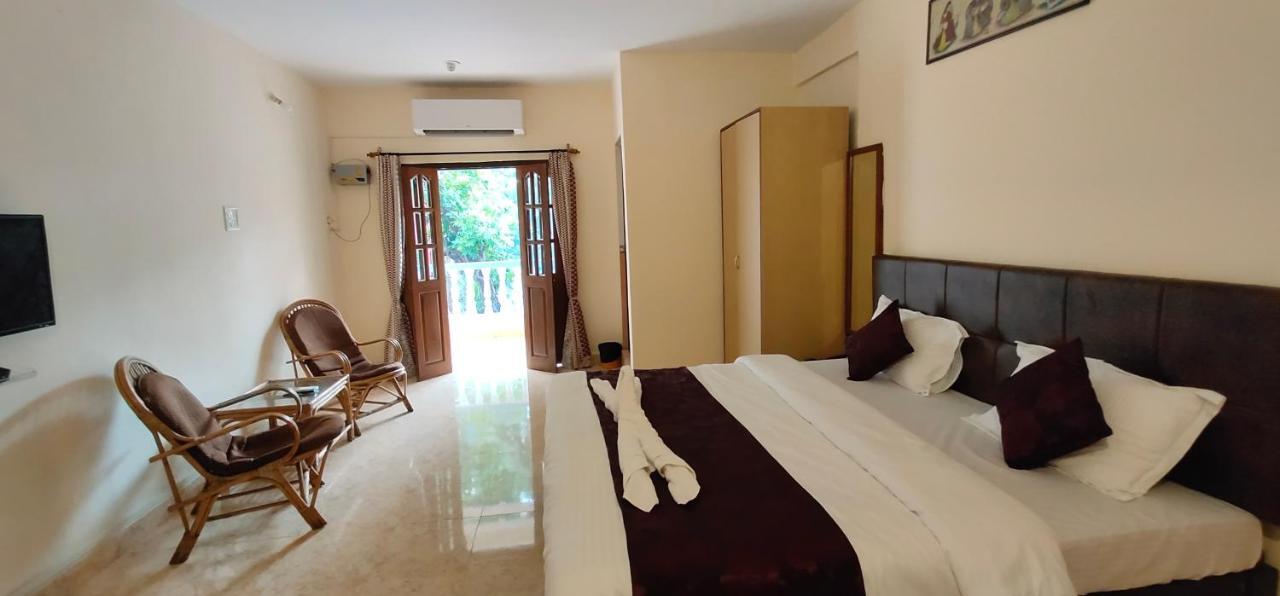 Dom'S Inn Calangute Εξωτερικό φωτογραφία